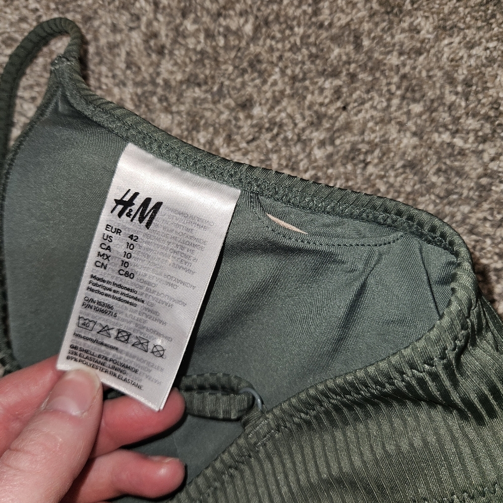 H&M Dark Green Ribbed Bikini Top - Picture 3 of 3